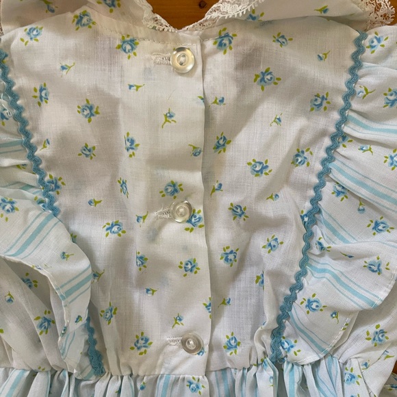 Vintage Girls dress - Picture 2 of 6